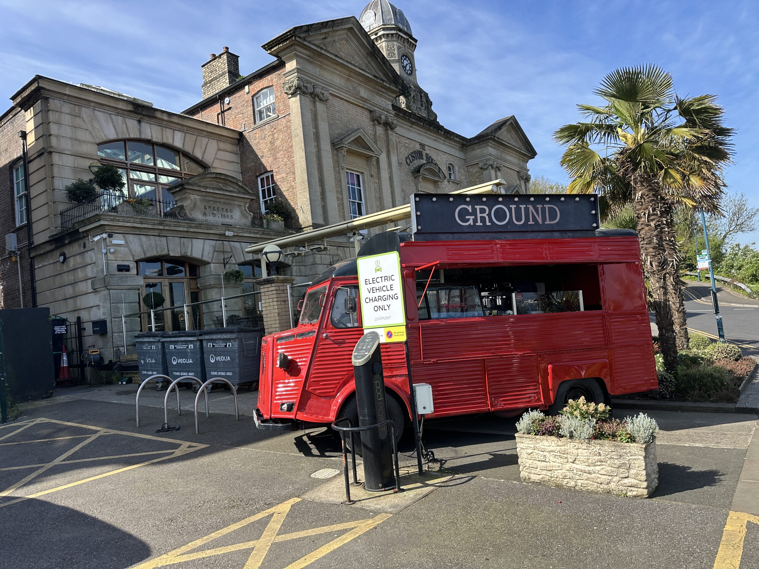 Why Mobile Coffee Vans and Horsebox Cafés Are Growing in Popularity